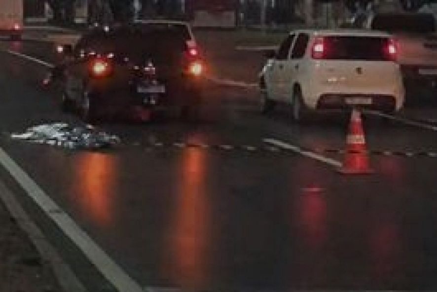 Idosa morre após ser atropelada na Avenida Fernando Corrêa 