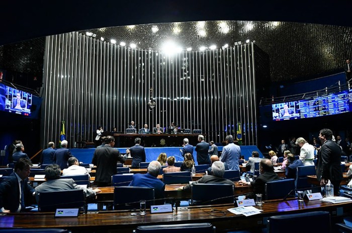 Volta ao Plenário projeto que reserva recurso orçamentário para calamidades