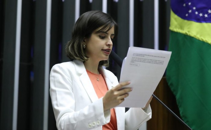 Câmara aprova projeto que reserva para mulheres 30% das vagas em conselhos de administração de empresas públicas