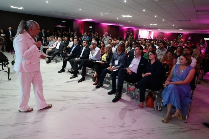 Lucas do Rio Verde participa de lançamento do programa SER Família Mulher