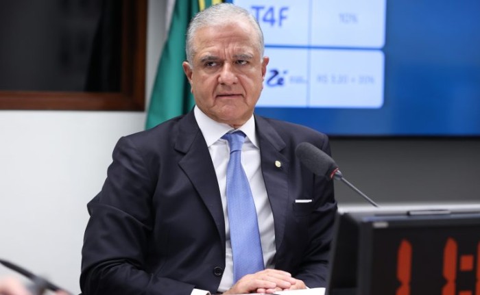 Comissão aprova projeto que suspende CNPJ de vendedor de produto falsificado