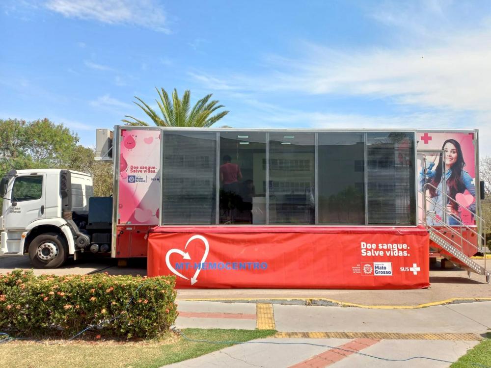 Unidade móvel do MT Hemocentro recebe doações de sangue na Assembleia Legislativa