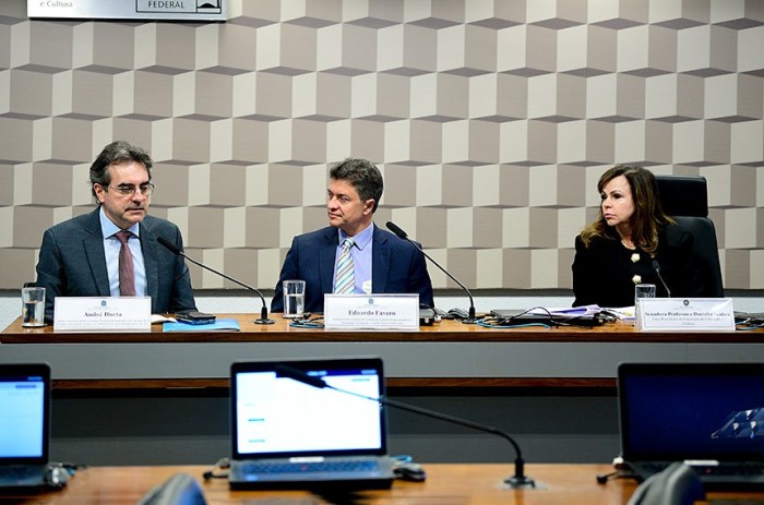 Debatedores elogiam reforma tributária e pedem atenção com recursos da educação