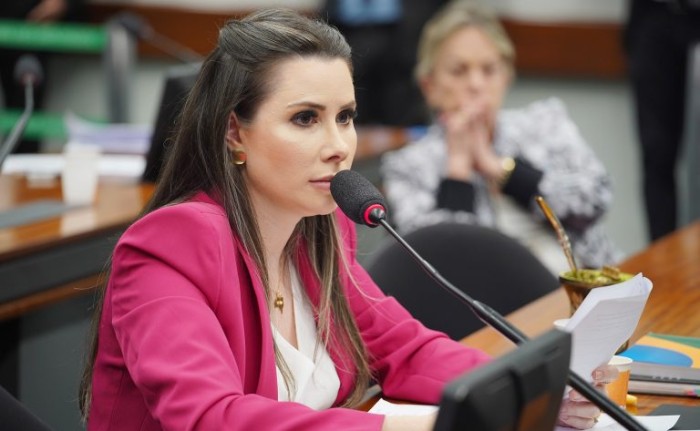 CCJ aprova campanha de conscientização sobre teste do pezinho