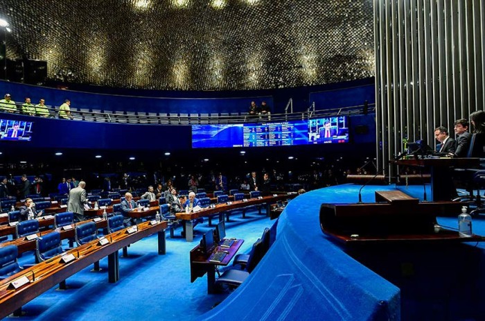 Adiada votação de projeto sobre recursos para calamidades públicas