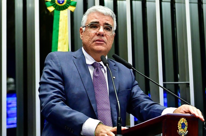 Eduardo Girão defende escolas cívico-militares