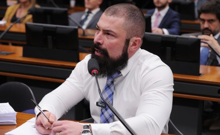 Comissão aprova proposta que altera definição de rapto prevista no Código Penal Militar