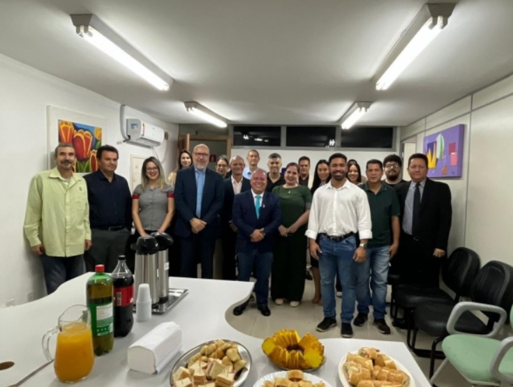 Chico se reúne com servidores da Procuradoria e TI para Café com Presidente