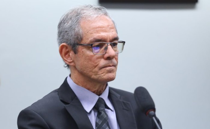 Entidades criticam falta de apoio a pesquisas clínicas sobre doenças raras no Brasil