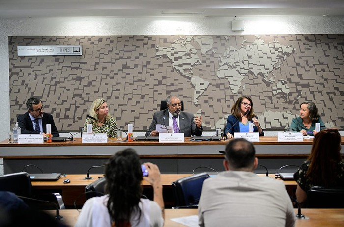 Na CDH, especialistas defendem tributos mais altos sobre alimentos nocivos