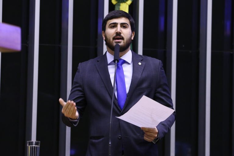 Discussão em Plenário do ICMS sobre combustíveis aponta vilões da alta de preços; acompanhe