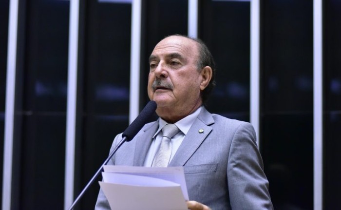 Comissão aprova criminalização do bullying e plano para combater violência nas escolas