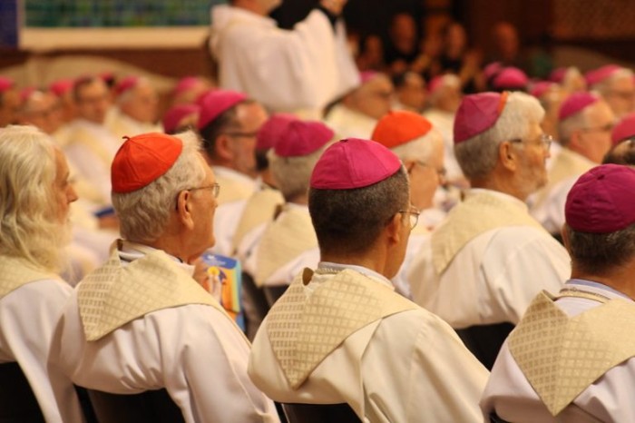 Comissão homenageia bispos que atuaram em prol dos direitos humanos