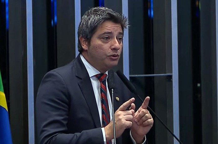 Portinho questiona atraso no repasse de recursos para municípios