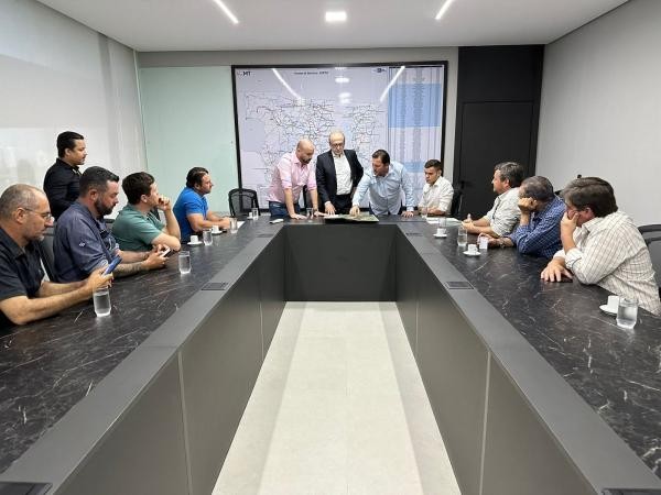 Cuiabá: comitiva sorrisense busca asfaltamento da MT 493 e ampliação de escolas para Boa Esperança