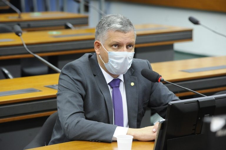 CCJ aprova projeto que cria semana de conscientização sobre o TDAH
