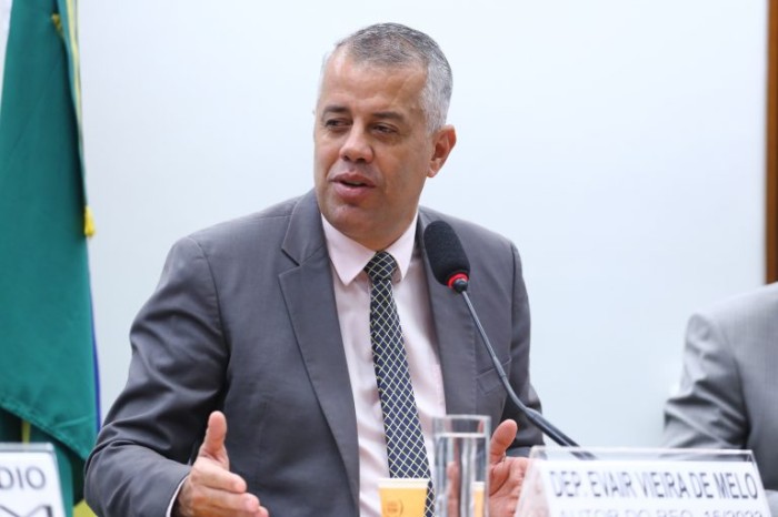 Comissão aprova inclusão de especialistas em cerveja, cachaça e outras bebidas na profissão de sommelier