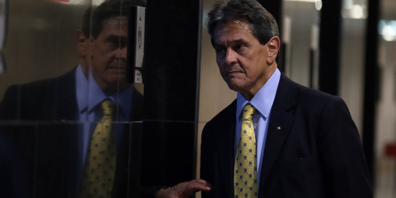 Roberto Jefferson recebe alta e retorna à prisão