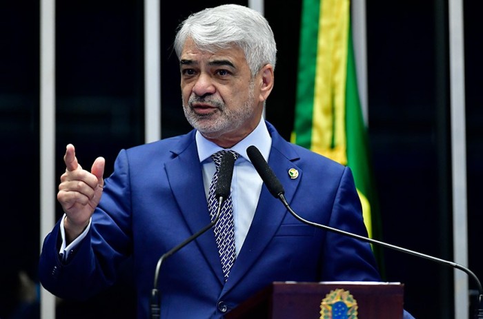 Humberto Costa critica PEC do plasma e alerta para os riscos da comercialização