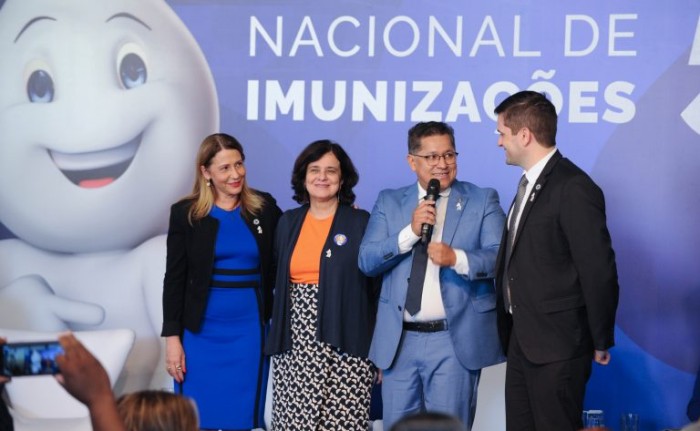 Ampliação da cobertura vacinal ainda é desafio, diz ministra da Saúde