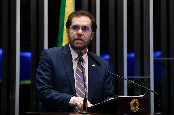 Plínio critica ativismo judicial do STF nas atribuições do Congresso Nacional