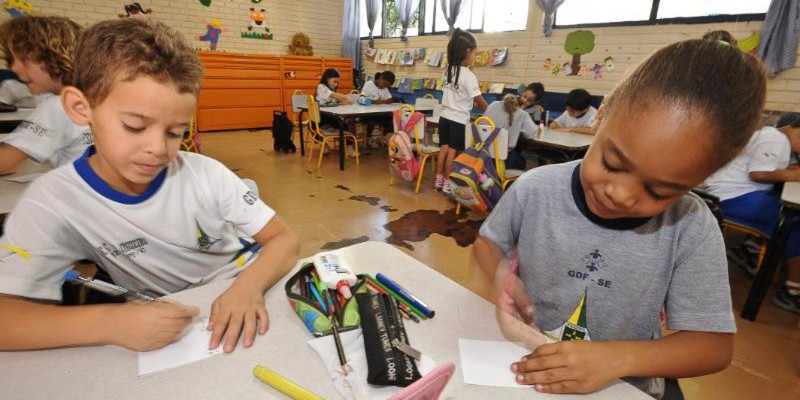 Criatividade e paciência são fundamentais na educação infantil