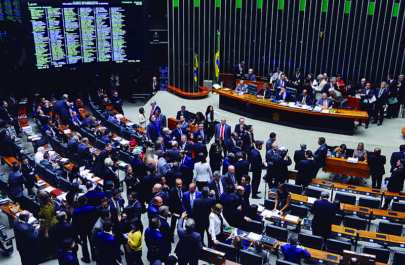 Deputados federais por MT votam pela aprovação da minirreforma eleitoral