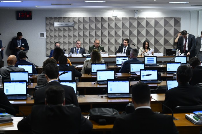 Senadores divergem sobre papel de militares nos atos de 8 de janeiro