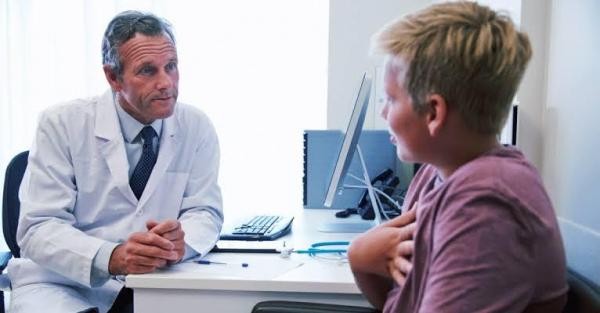 Parlamentar indica contratação de um herniatra para atender da rede pública municipal de saúde