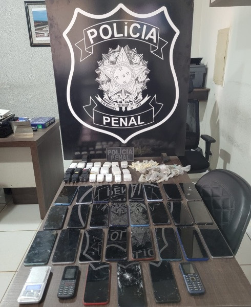 Polícia Penal apreende celulares, chips, carregadores e drogas na Mata Grande