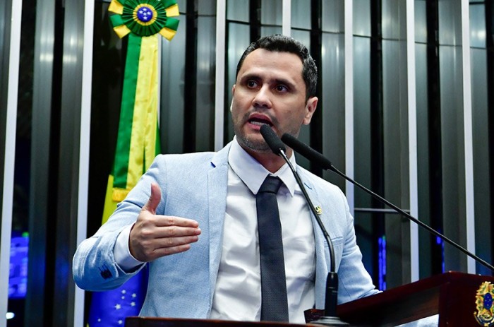 Cleitinho critica pautas do STF e propõe mudanças na minirreforma eleitoral