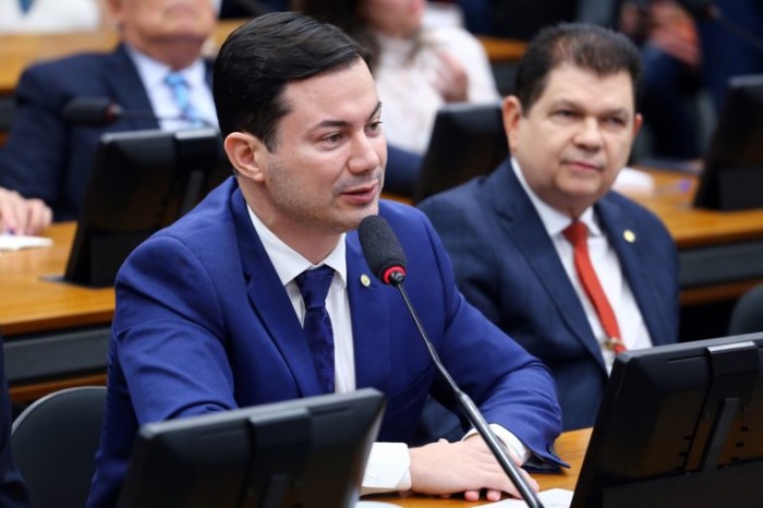 Projeto obriga faculdades de Medicina a promover doação de sangue