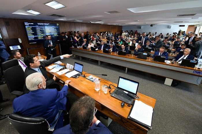 CCJ aprova marco temporal para terras indígenas; projeto vai a Plenário