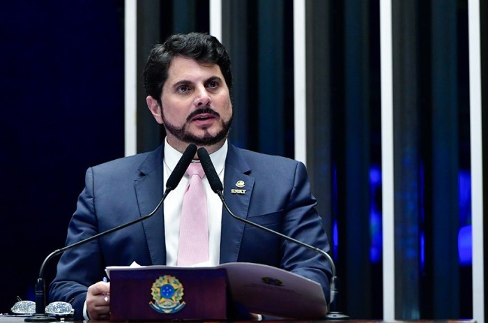 Marcos do Val destaca aprovação do marco temporal pela CCJ e critica STF