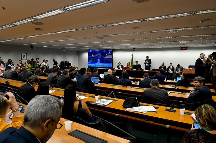 Comissão aprova créditos orçamentários de R$ 1,3 bilhão ao Orçamento deste ano