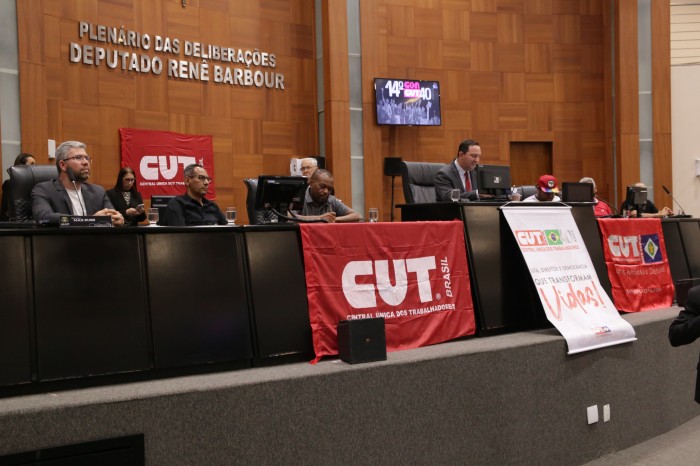 Assembleia Legislativa realiza sessão especial em homenagem aos 40 anos da CUT