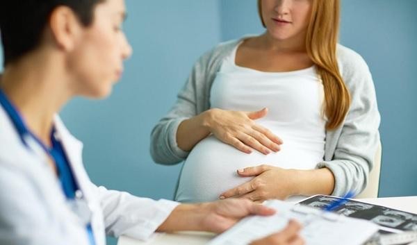 Parlamentar indica criação de programa de acompanhamento psicológico contínuo para gestantes