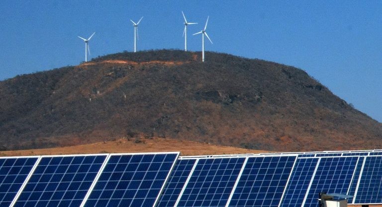 Comissão debate produção de energia descentralizada e renovável