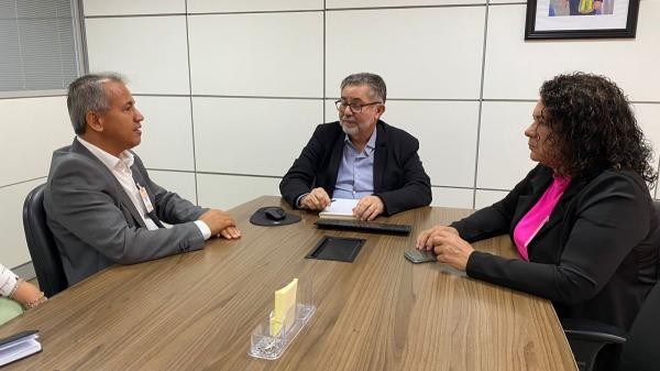 Vereadores se reúnem com secretário Nacional de Inclusão Socioeconômico em busca de geração de emprego e renda