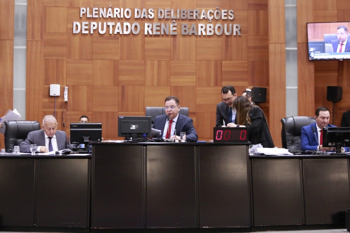 Deputados aprovam projeto que institui programa de residência técnica na administração pública de MT