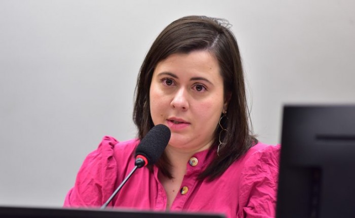 Deputados lamentam assassinato de irmão de Sâmia Bomfim e cobram investigação rápida