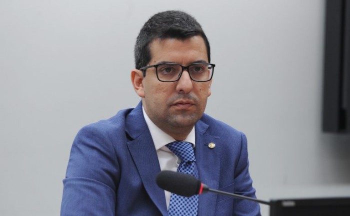 Comissão aprova projeto que autoriza pessoas e empresas a deduzir do IR valores doados à causa animal