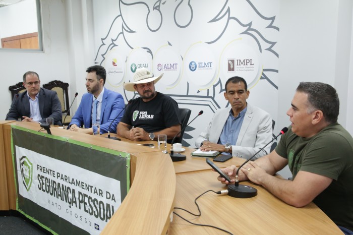Frente parlamentar cobra informações sobre ocorrências com o uso de armas de fogo