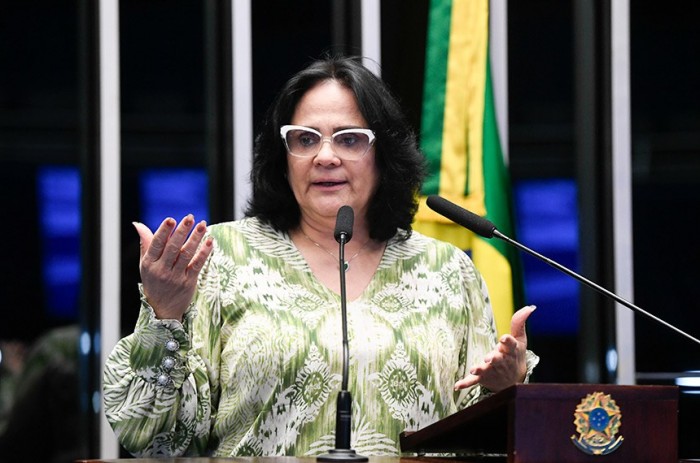 Damares critica Hamas e países que apoiam o grupo por ataques a Israel