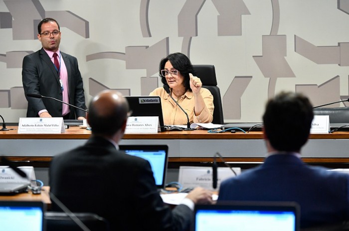 Economia circular do plástico opõe indústria e ambientalistas na CAS