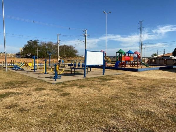 Primeiro-secretário do Legislativo pede playground e academia ao ar livre para o Residencial Porto Alegre