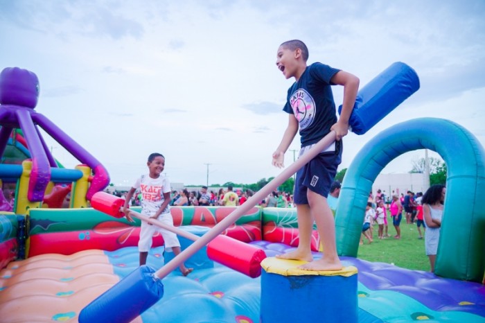 Mais de 8 mil pessoas prestigiaram a 2ª edição do Sunset Kids