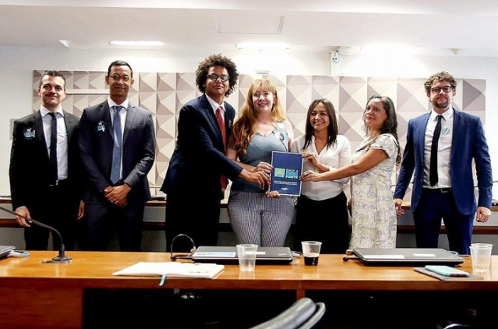 CPMI do 8 de Janeiro recebe sugestões da sociedade para parecer final da relatora