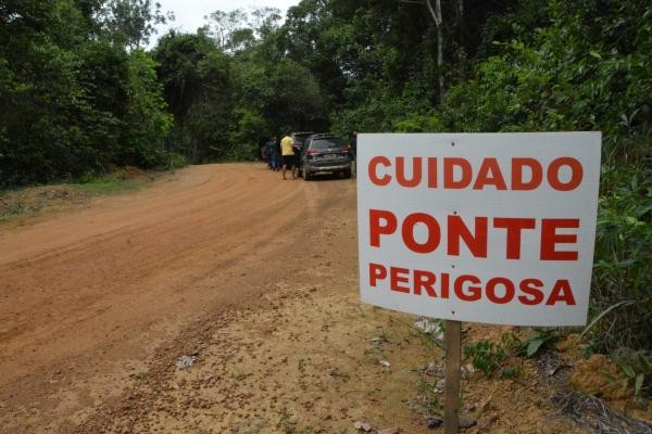 Vereador reitera pedido por corrimão em ponte que dá acesso ao Assentamento Jonas Pinheiro