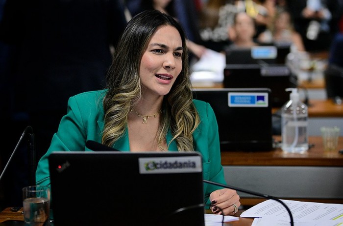 Prazo maior para vítima de violência doméstica prestar queixa vai à Câmara